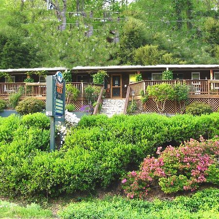 The Chimney Rock Inn & Cottages エクステリア 写真