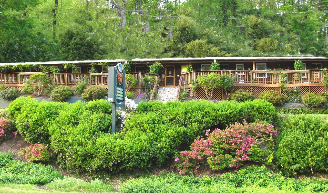 The Chimney Rock Inn & Cottages エクステリア 写真