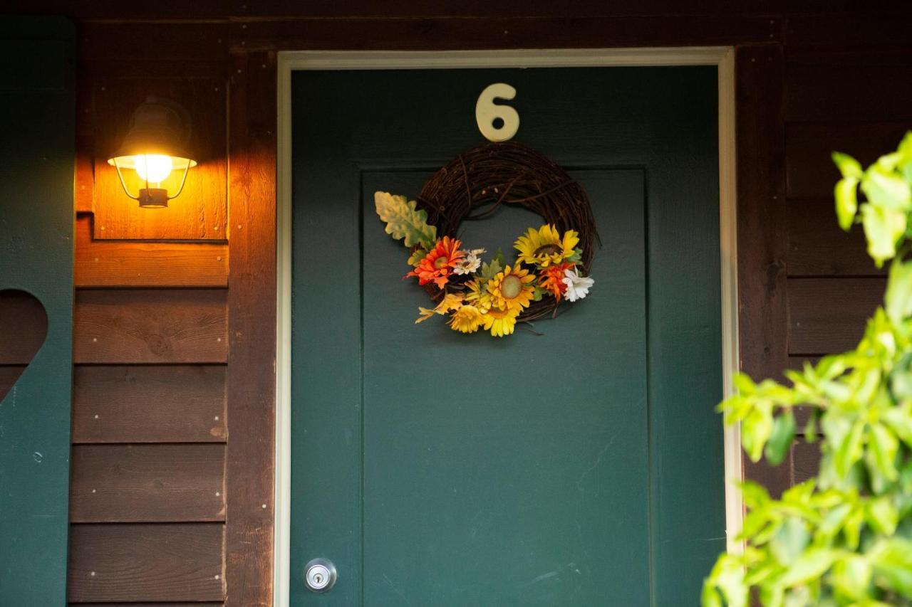 The Chimney Rock Inn & Cottages エクステリア 写真