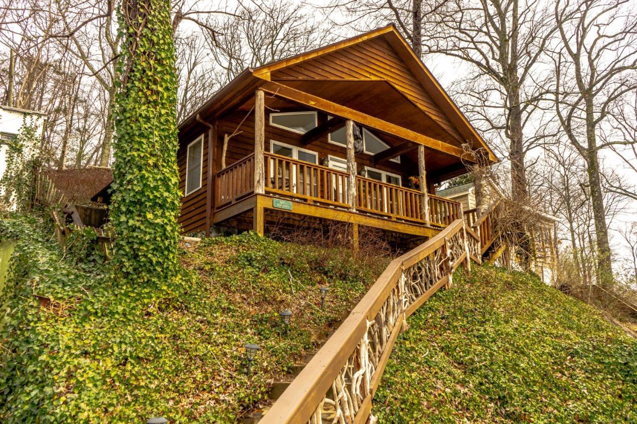 The Chimney Rock Inn & Cottages エクステリア 写真
