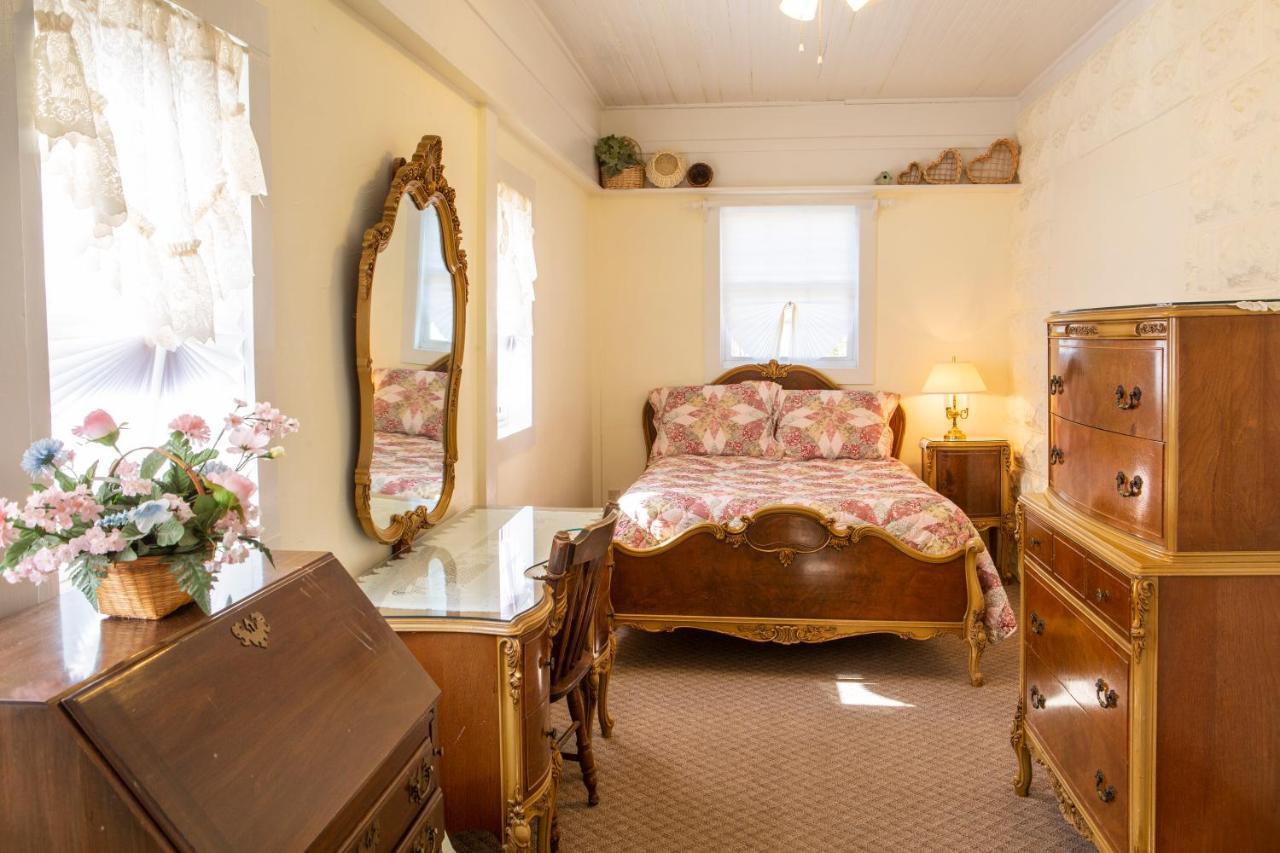 The Chimney Rock Inn & Cottages エクステリア 写真