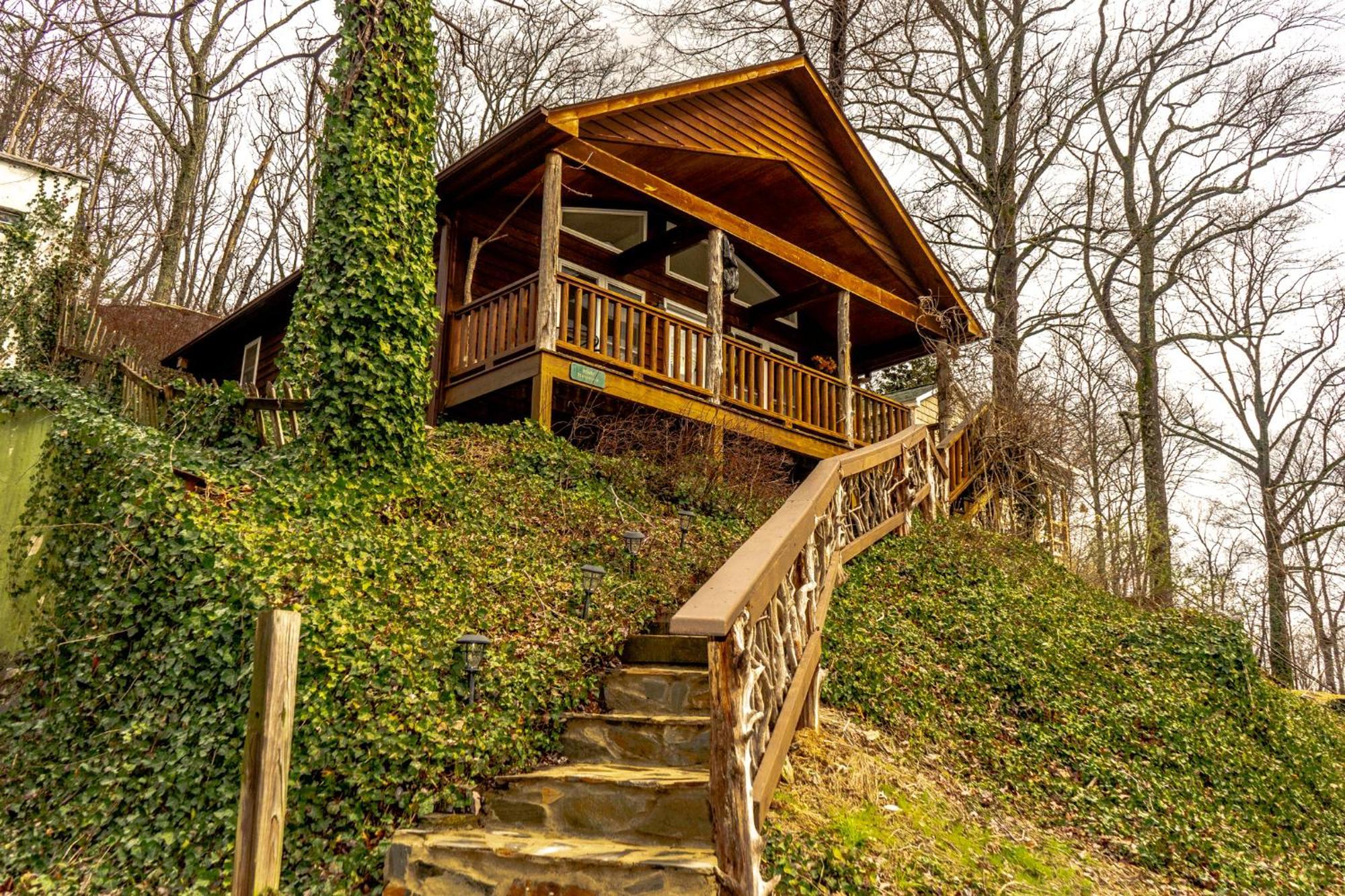 The Chimney Rock Inn & Cottages エクステリア 写真