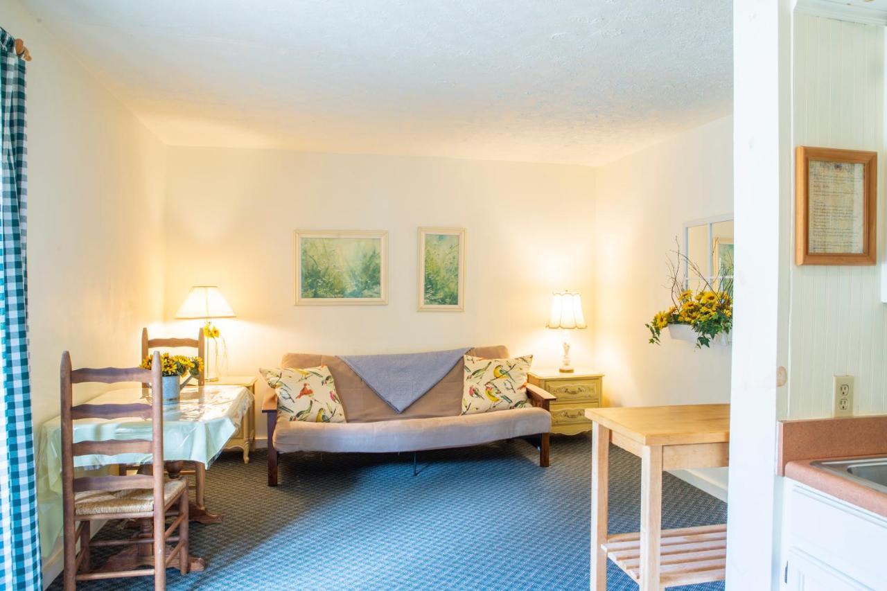 The Chimney Rock Inn & Cottages エクステリア 写真