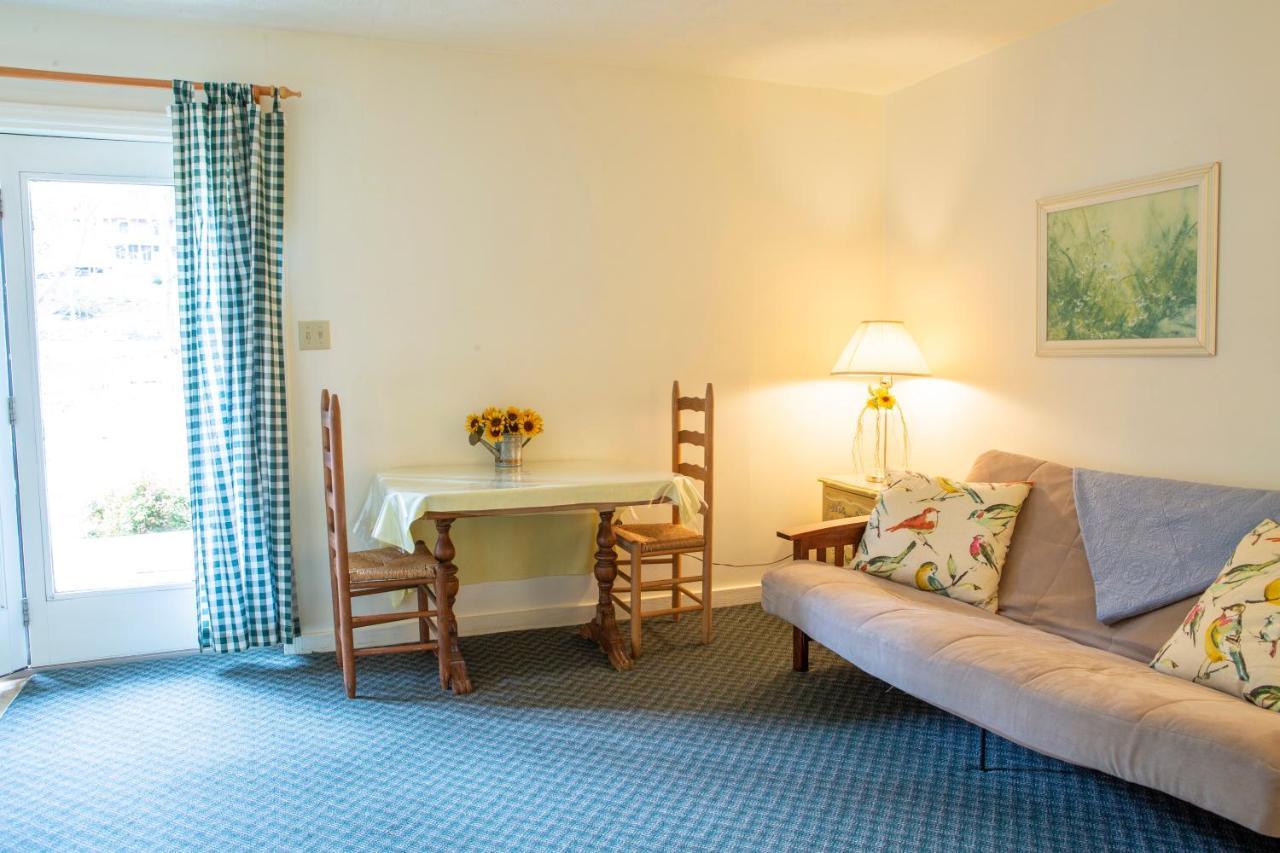 The Chimney Rock Inn & Cottages エクステリア 写真