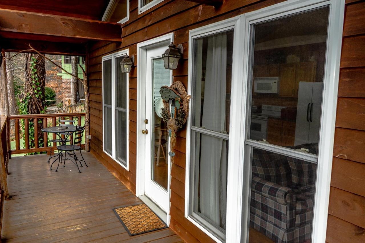 The Chimney Rock Inn & Cottages エクステリア 写真