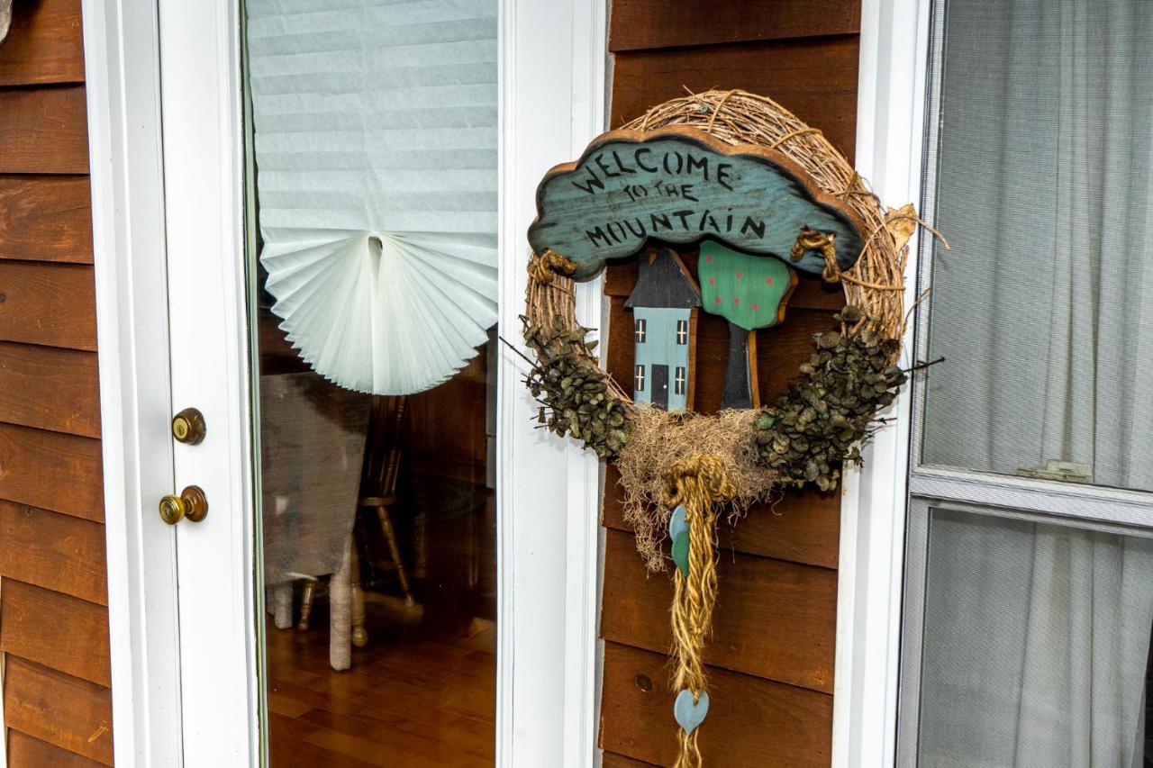 The Chimney Rock Inn & Cottages エクステリア 写真